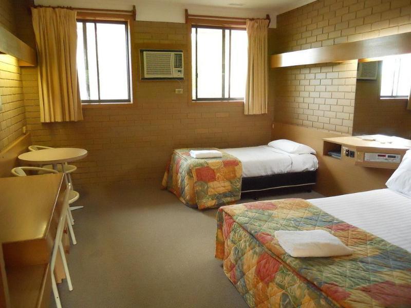 Prom Country Lodge Foster Eksteriør billede